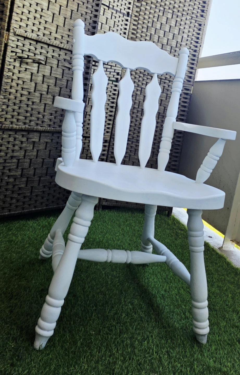 Set of 2 White Wooden Accent Chairs - photo 4