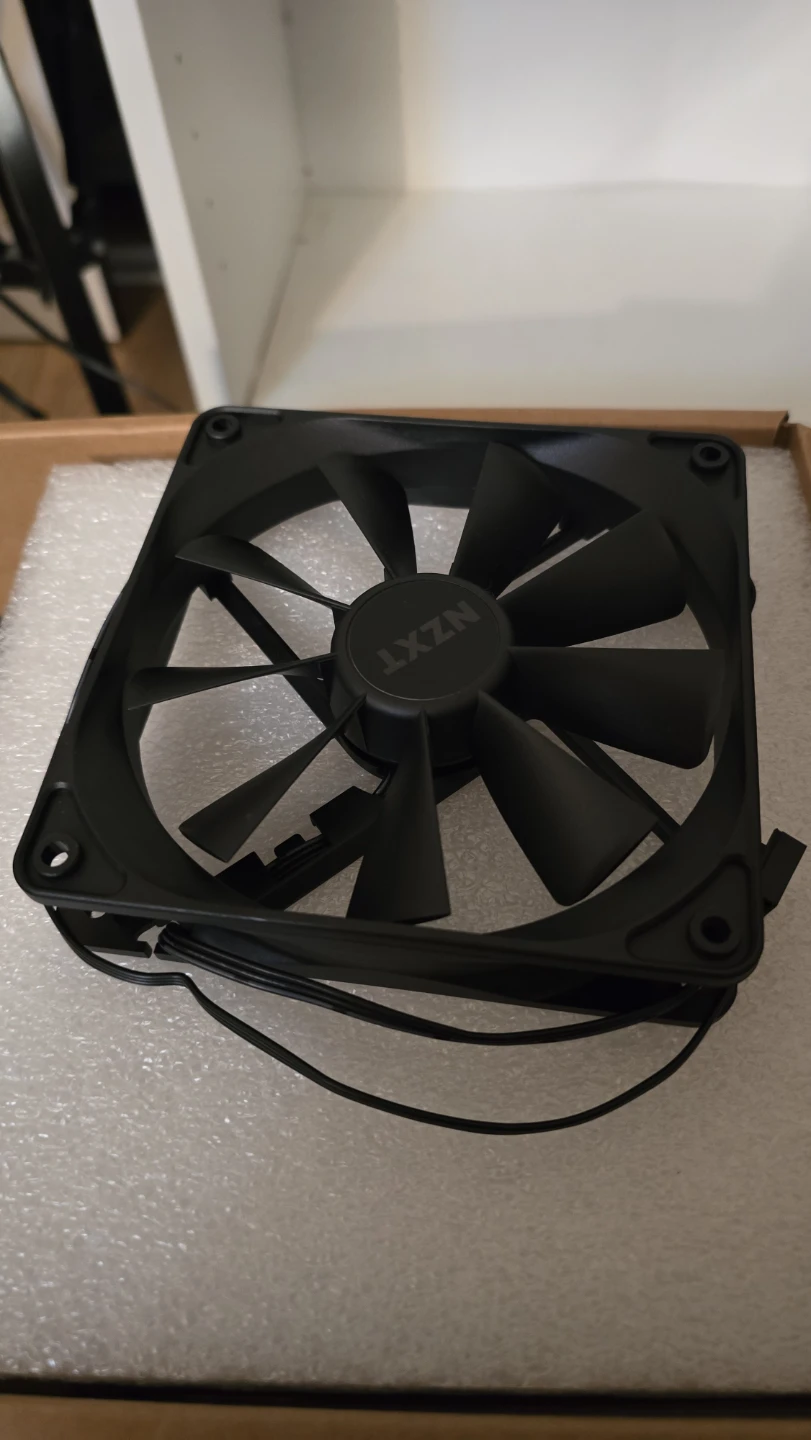NZXT Computer fans - photo 2
