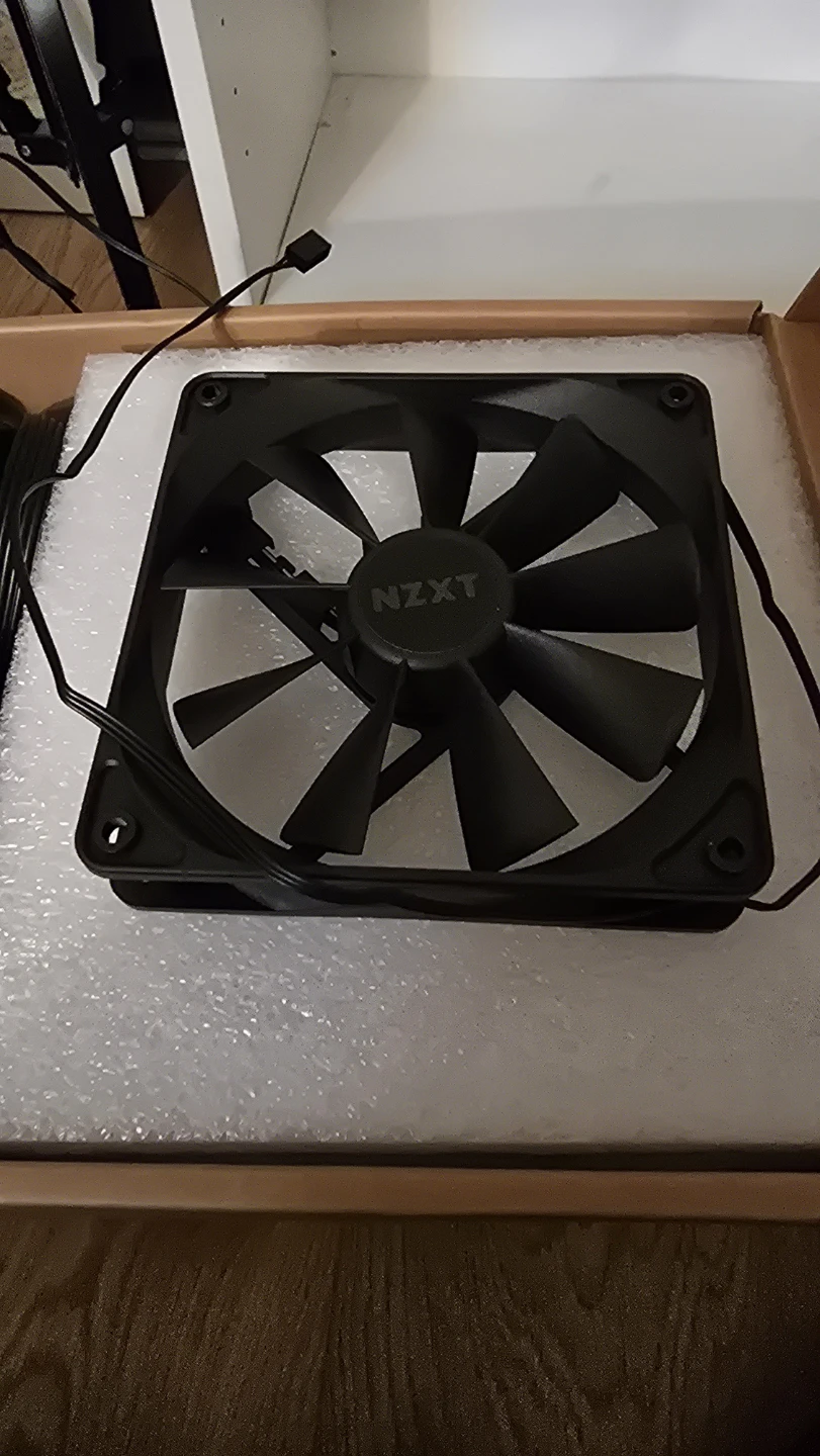 NZXT Computer fans - photo 3