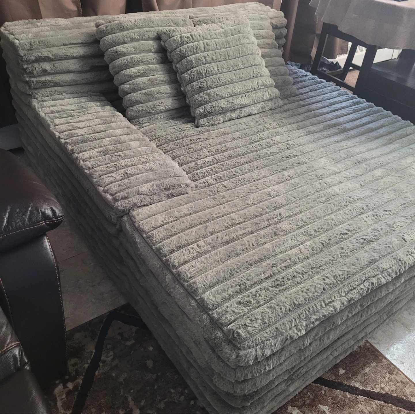 Grey Plush Faux Chaise Lounge Sofa - photo 3