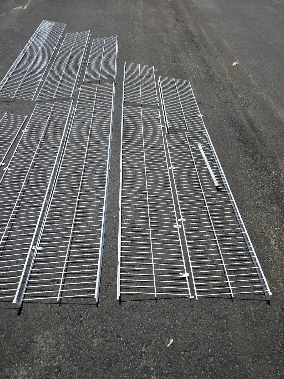 Metal shelving - photo 3