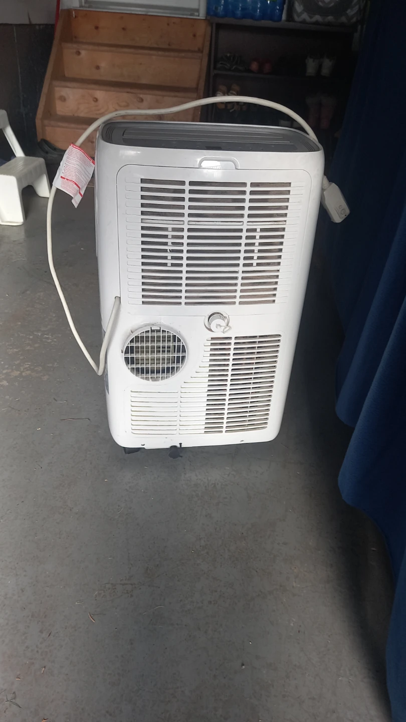 TCL Portable Air Conditioner - photo 3