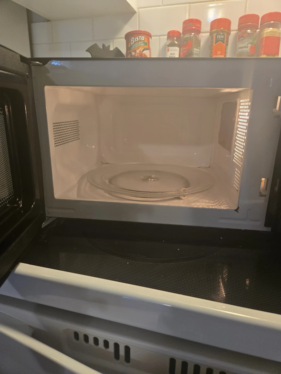 Sunbeam Microwave - photo 2