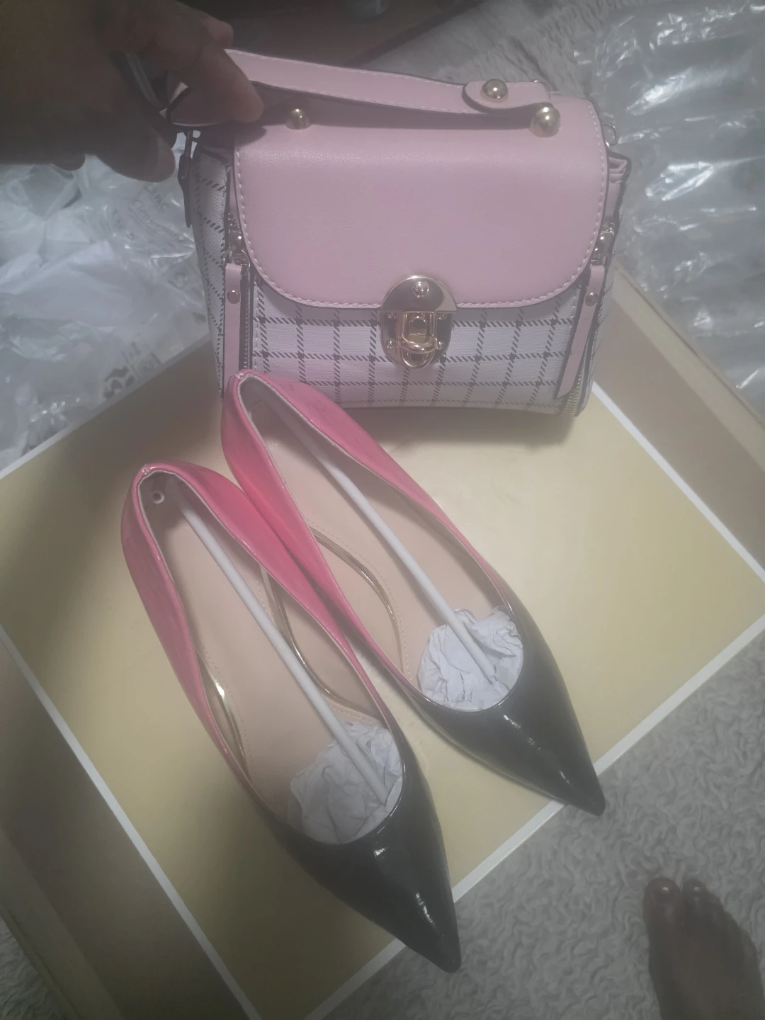 Women's Pink and Black Pumps and Handbag Set - photo 3