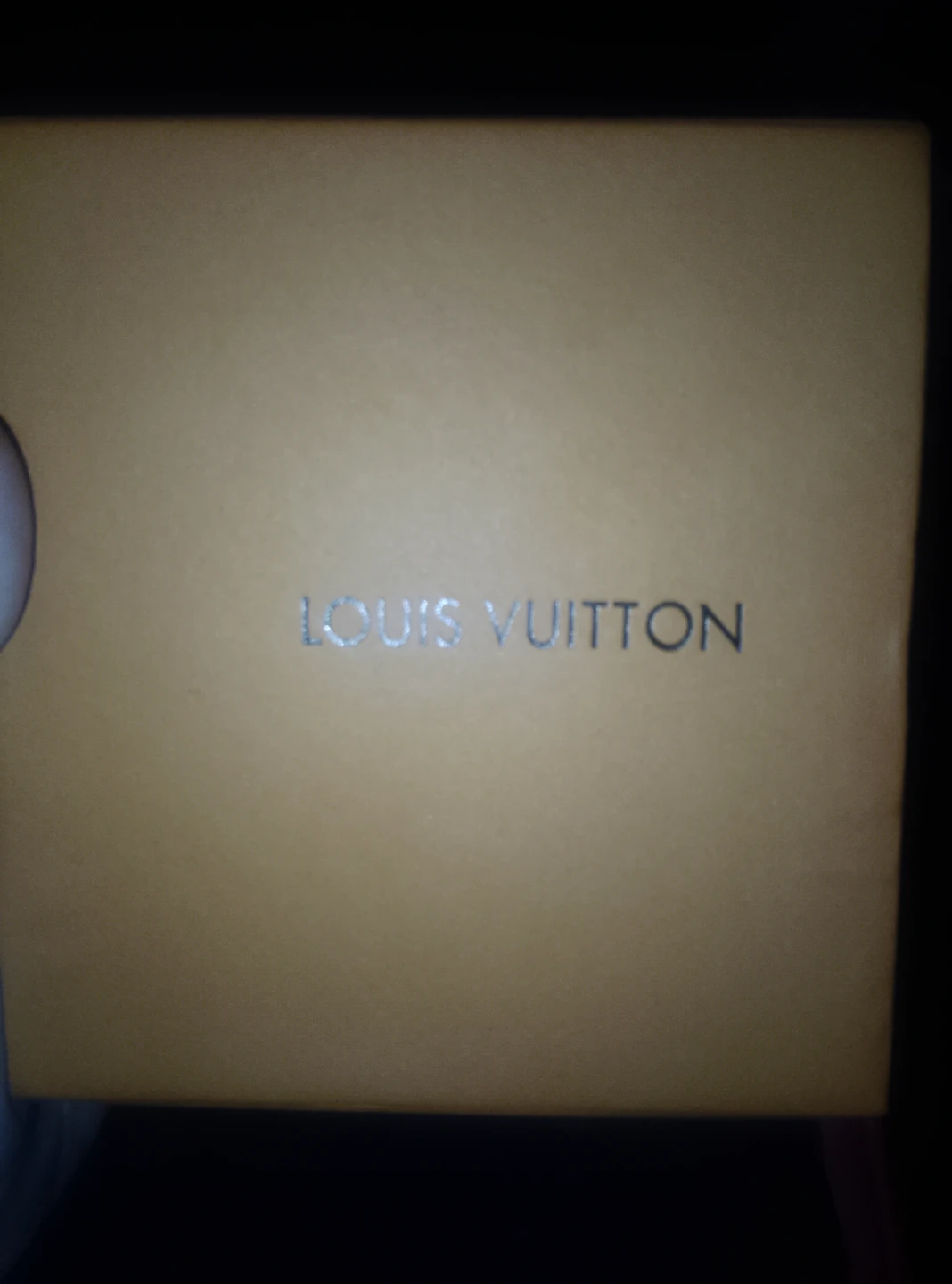 Lv belt with Louis Vuitton Box and Dust Bag