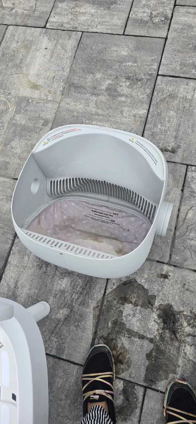 PetSafe ScoopFree Self-Cleaning Litter Box System