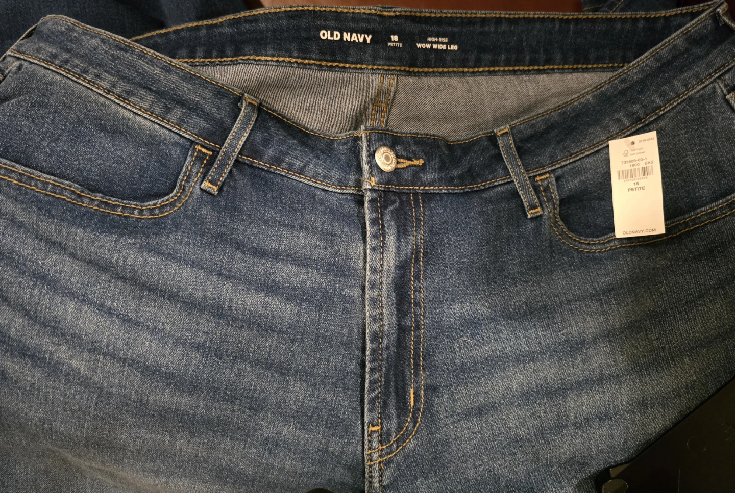 Old Navy High-Rise Petite Wow Wide Leg Jeans