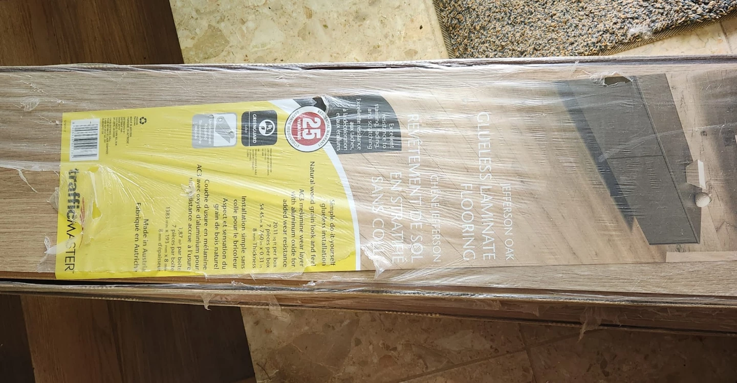 Traffic Master Jeffferson Oak Glueless Laminate Flooring,