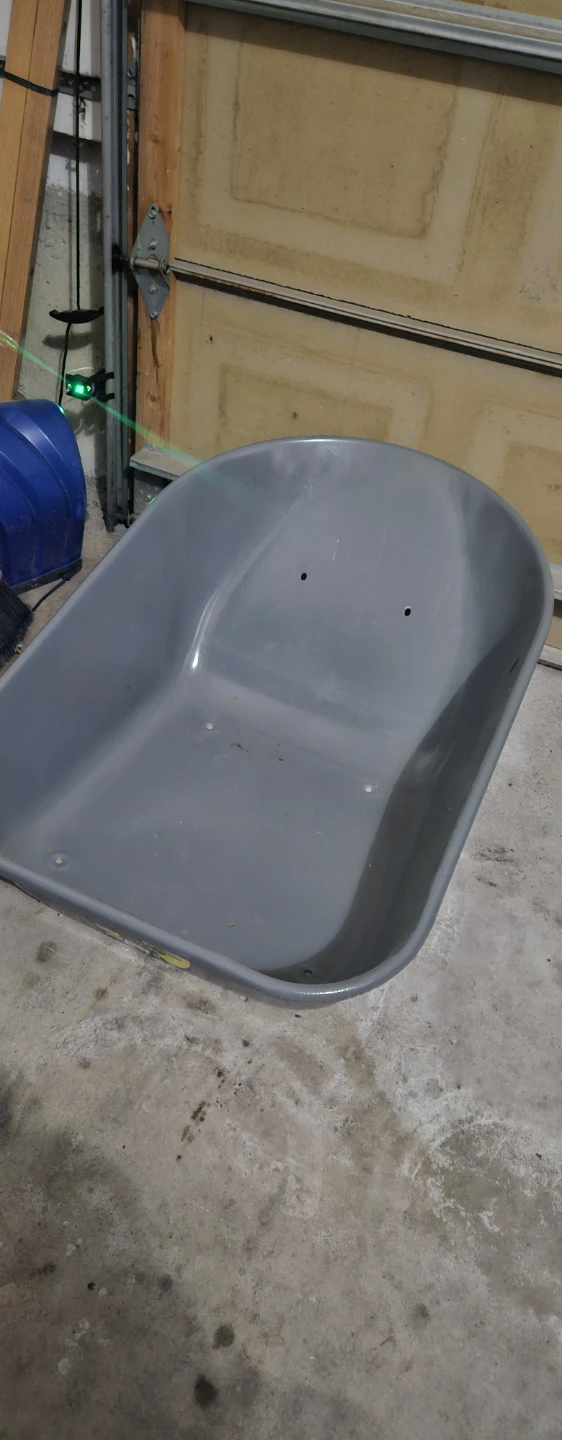 Yardworks 2-Wheel Wheelbarrow - photo 5