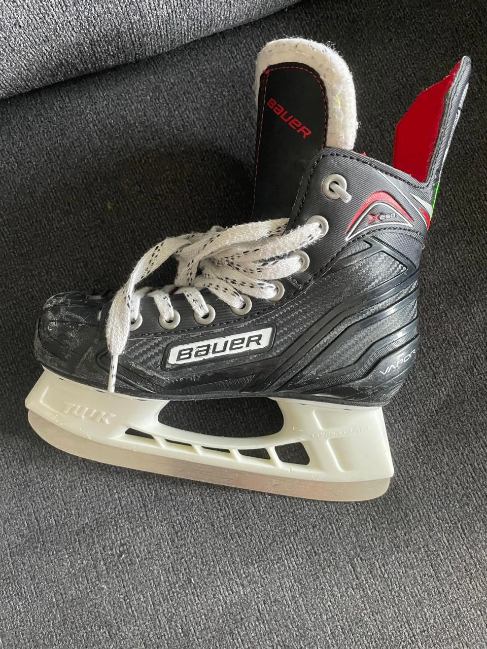 CCM Youth Hockey Helmet with Cage - Size XS - photo 5