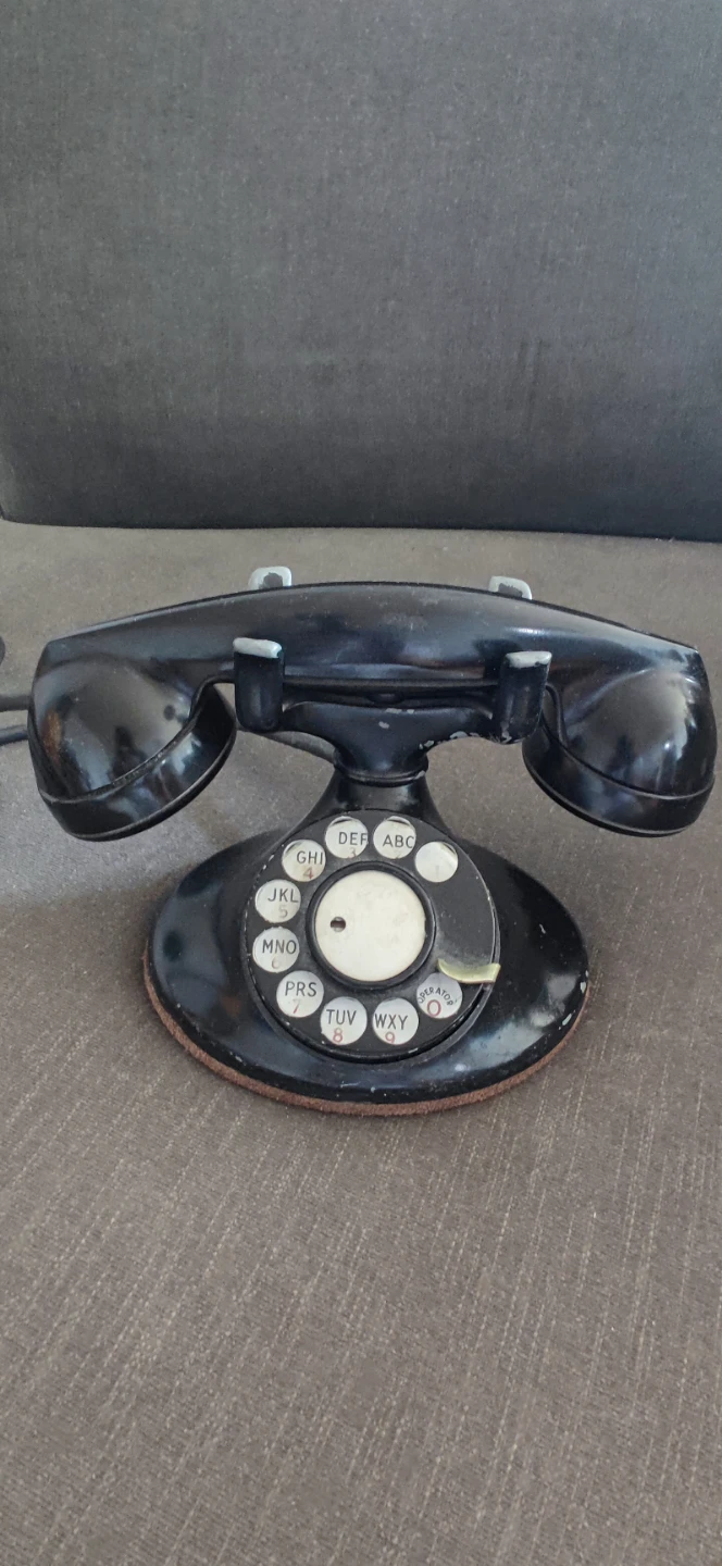 Vintage Northern Electric Rotary Dial Telephone