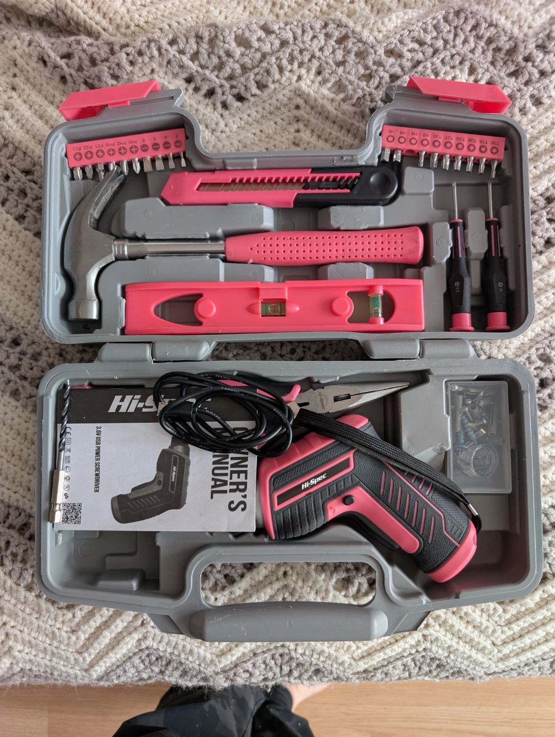 Hi-Spec 38 Piece Pink Tool Kit with Screwdriver