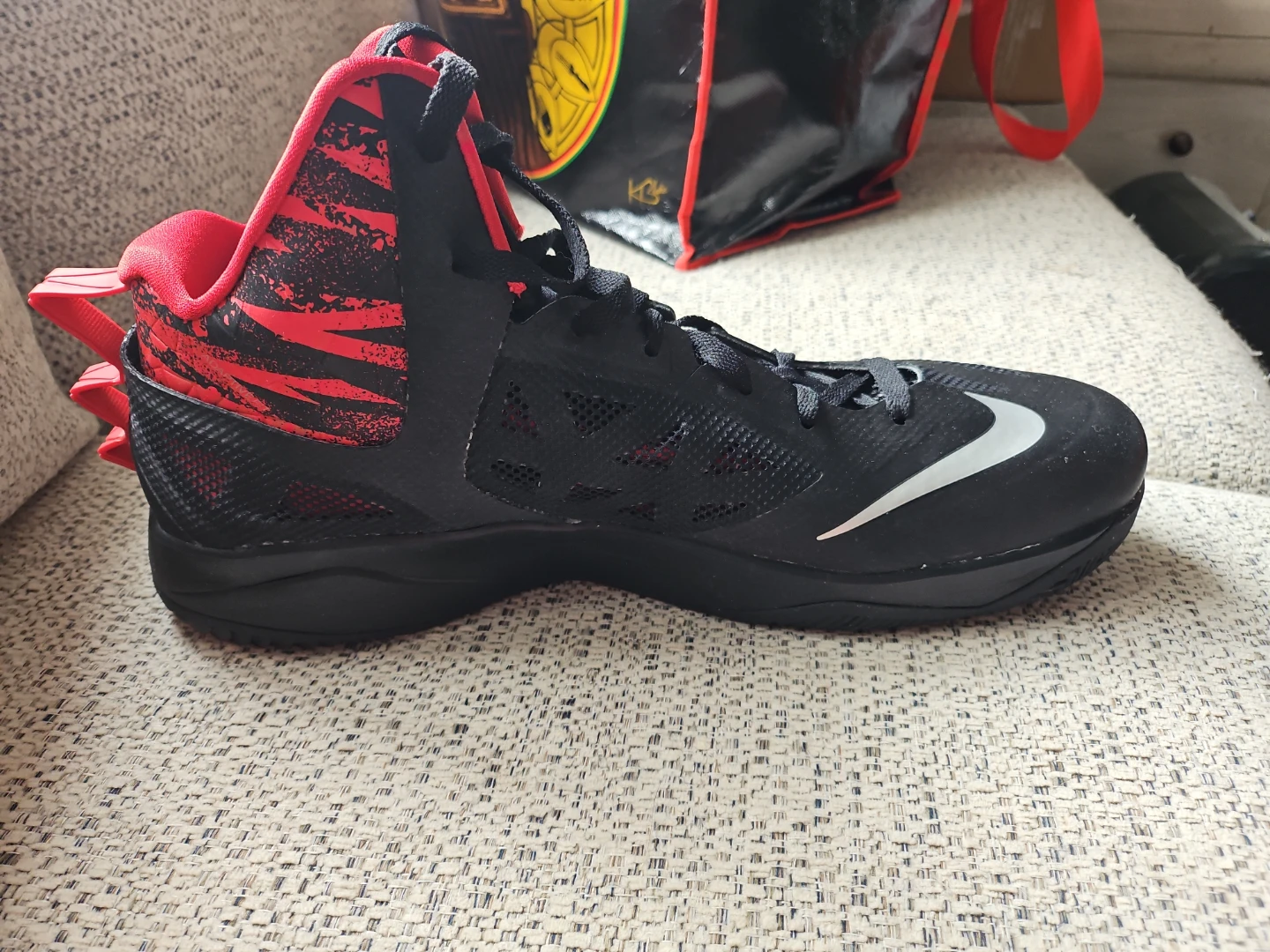 Nike Zoom Hyperfuse 2013 Men's Basketball Shoes Size 15