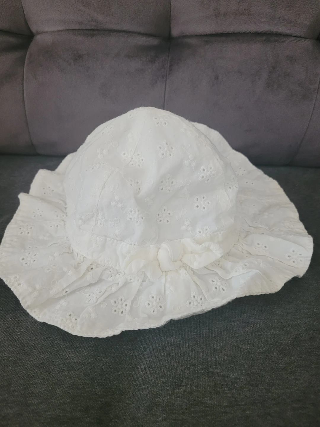 OshKosh B'gosh White Eyelet Sun Hat 12-24M - photo 3