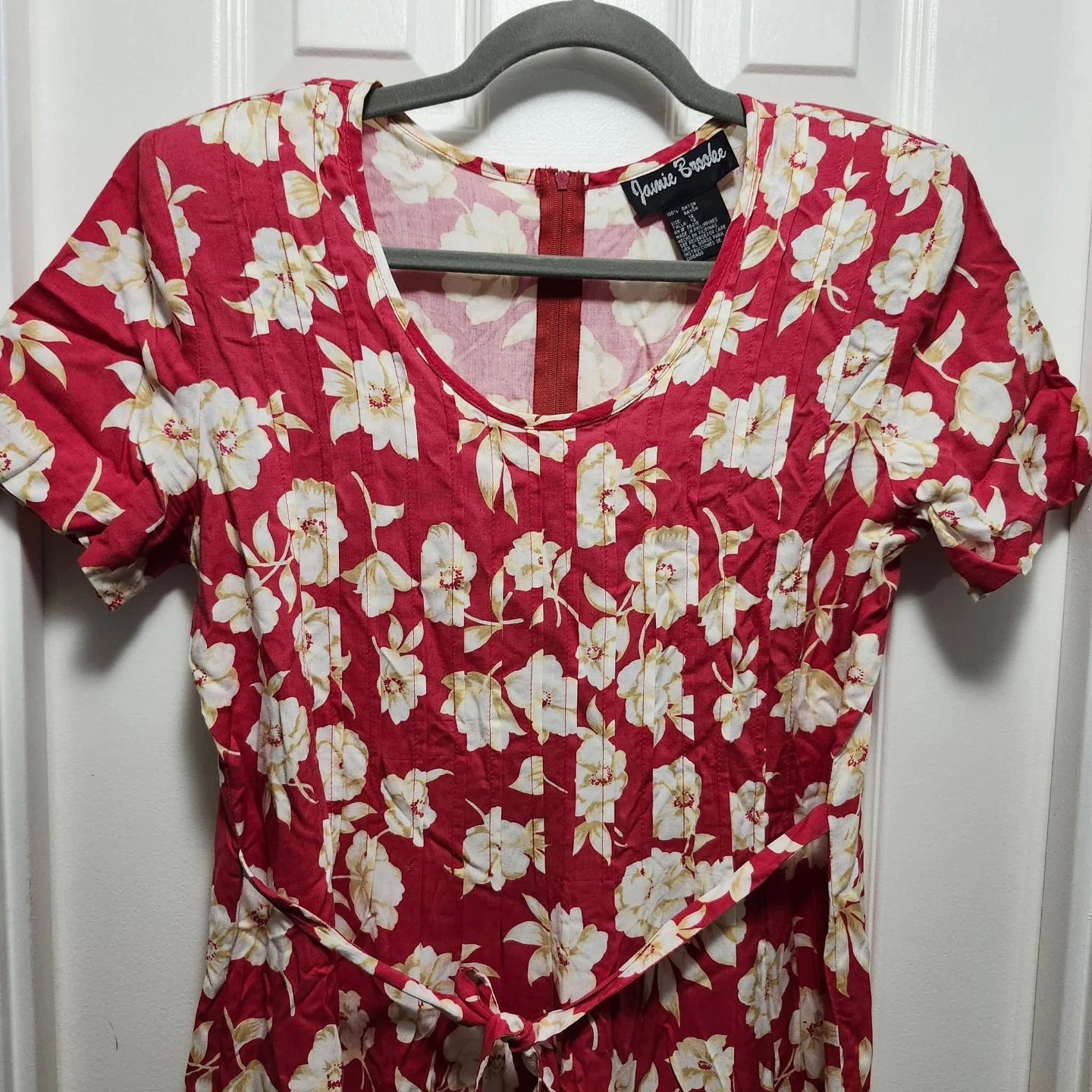 Vintage Red Floral midi Dress by Jamie Brooke. #size12