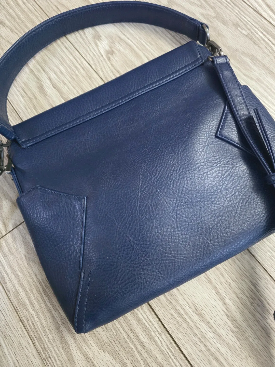 Matt & Nat Navy Blue Leather Shoulder Bag - photo 3