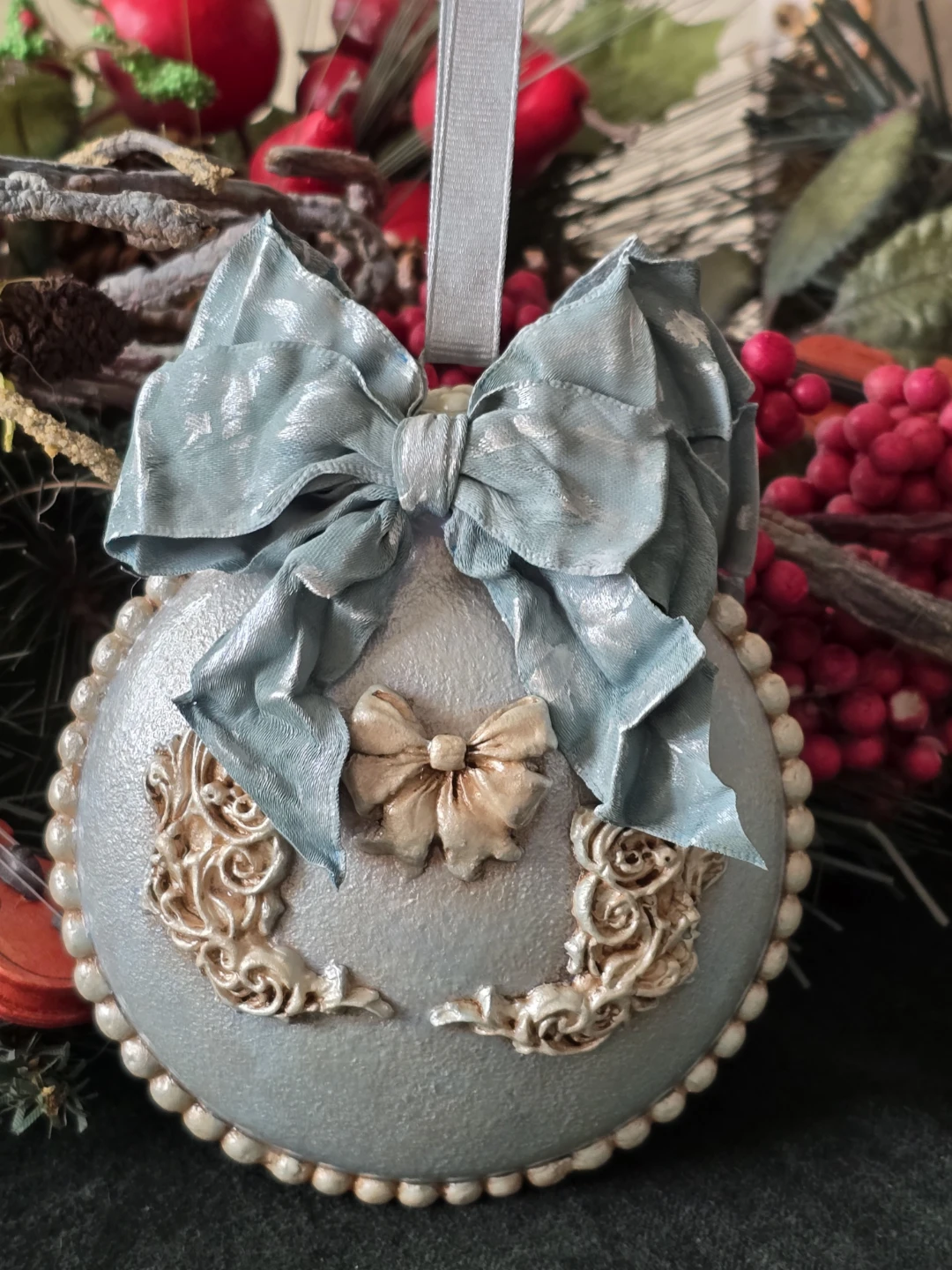 Holiday Medallion(s), 1-3 individual items. - photo 2