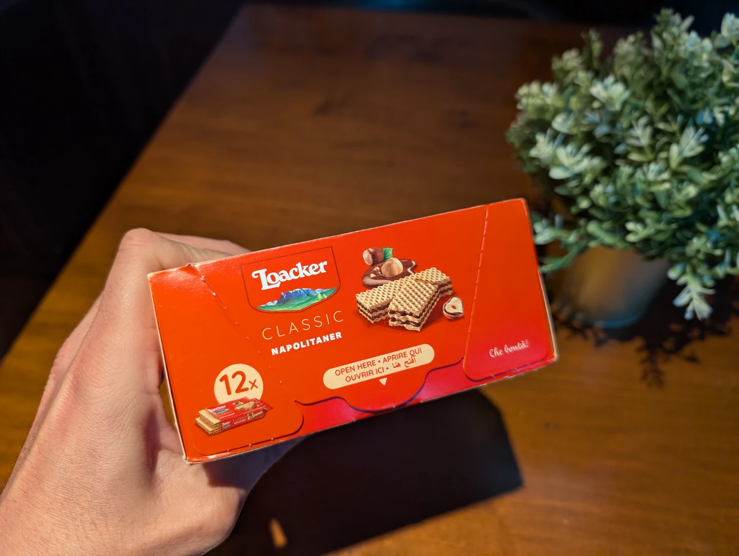 Loacker Classic Napolitaner Wafers (12x45g) - photo 4
