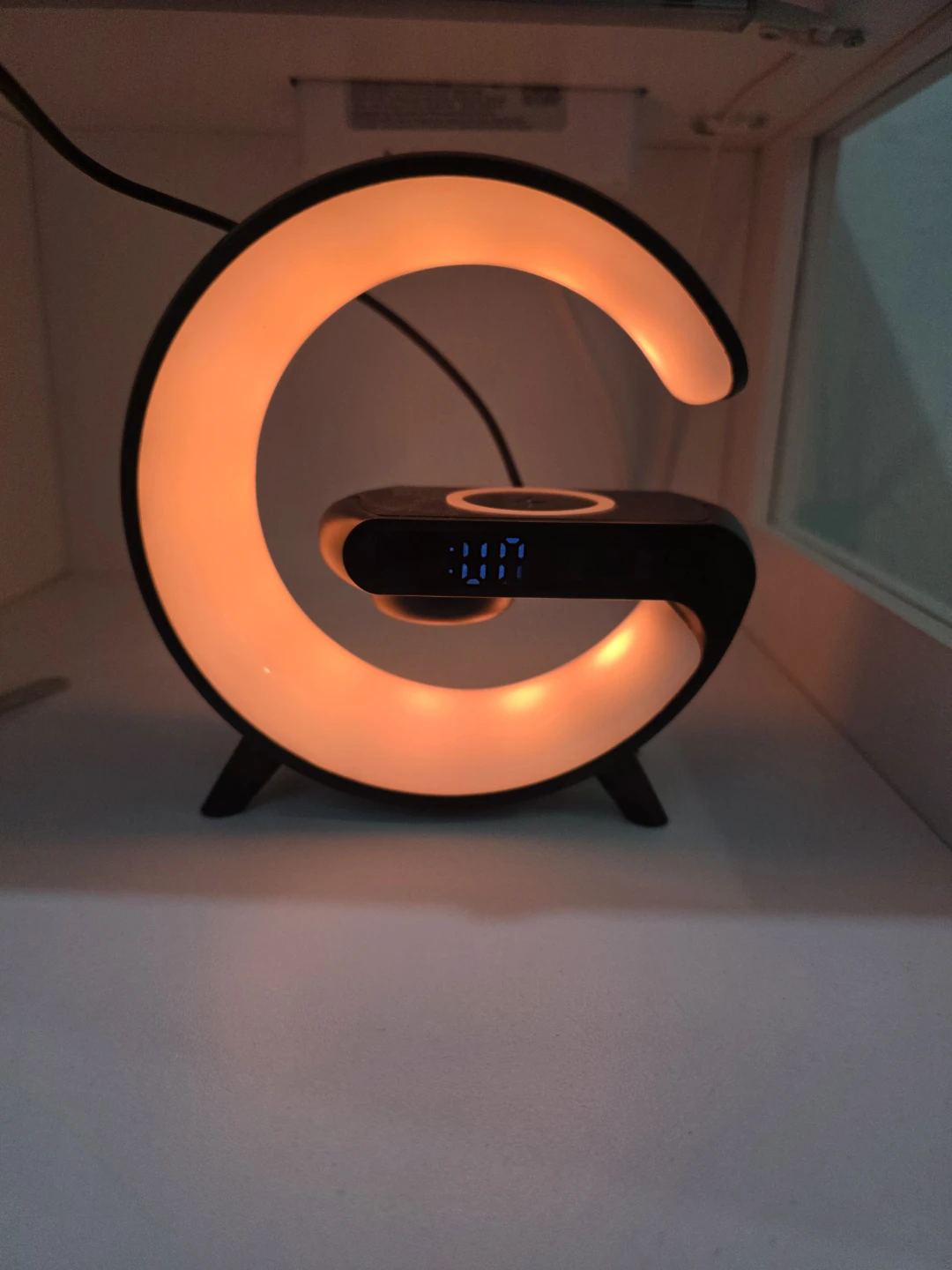 G6 Clock, Led light, Bluetooth speaker and wireless Charger - photo 2