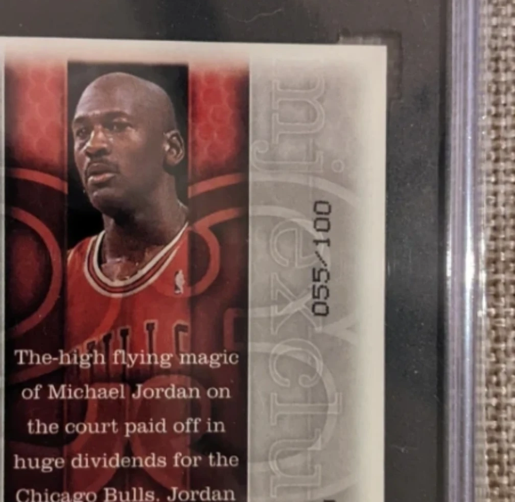 1999-00 Upper Deck Michael Jordan Gold Script MVP Card #182 - photo 3