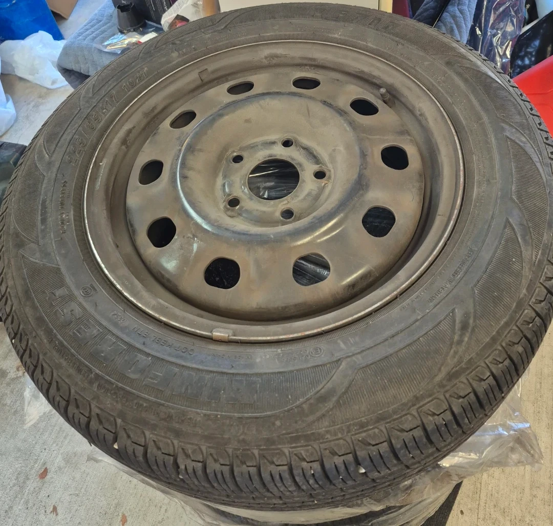 Kinforest KF717 2 yr old tires+rims. size 225/65R17 102T M+S. - photo 2