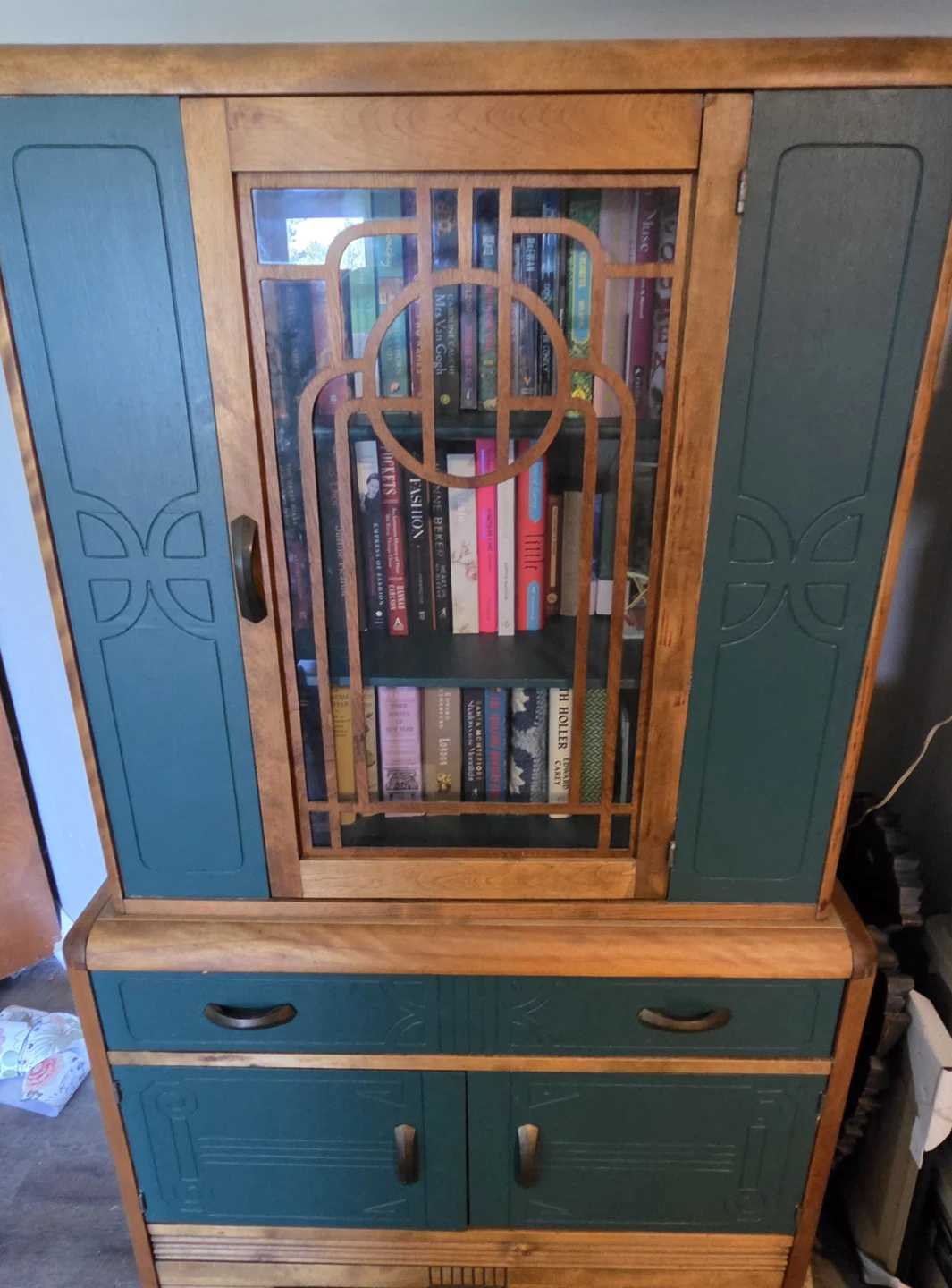 Vintage Art Deco Display Cabinet