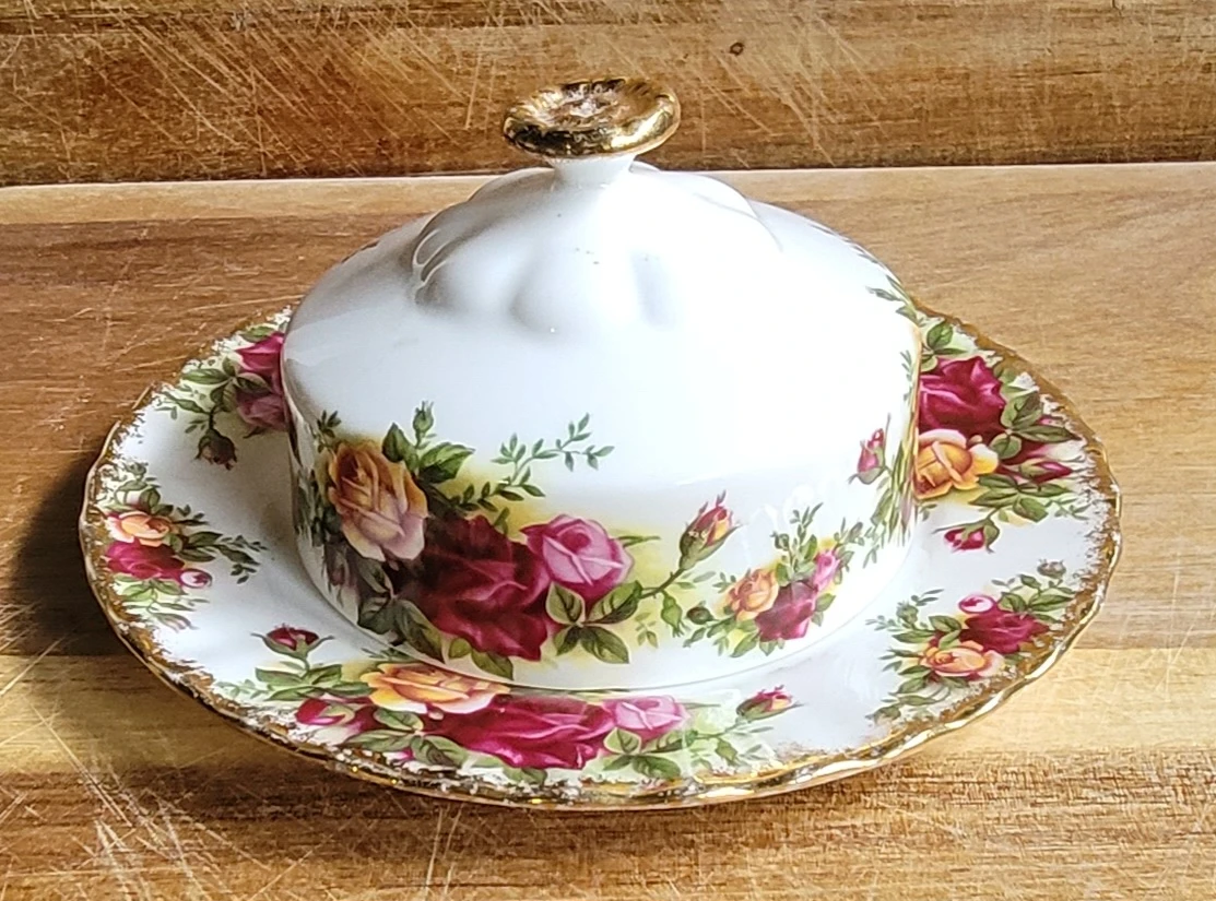 Royal Albert "Old Country Roses" Butter Dish