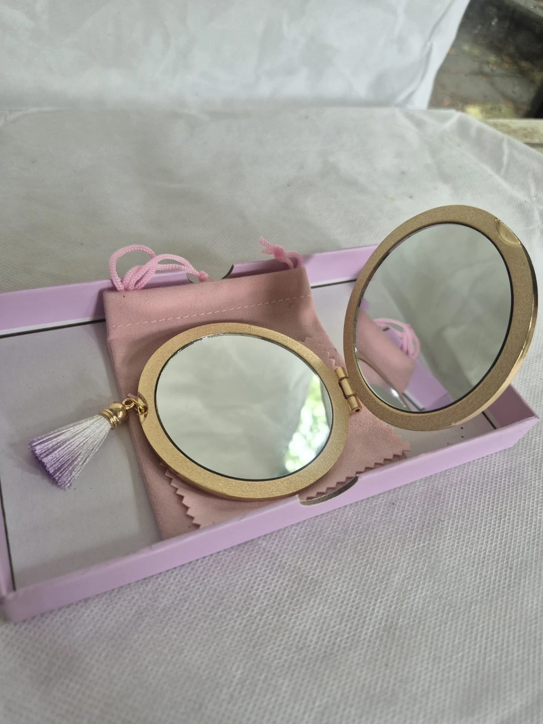 Gold Compact Mirror with Tassel and Bird Design - photo 2