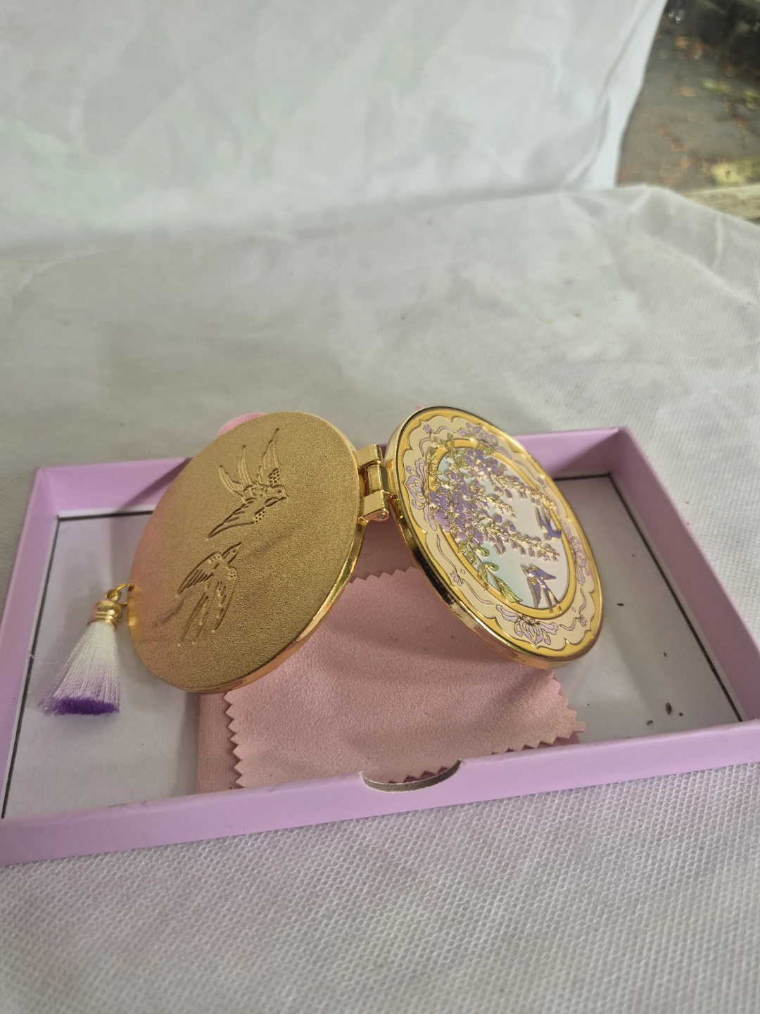 Gold Compact Mirror with Tassel and Bird Design - photo 3