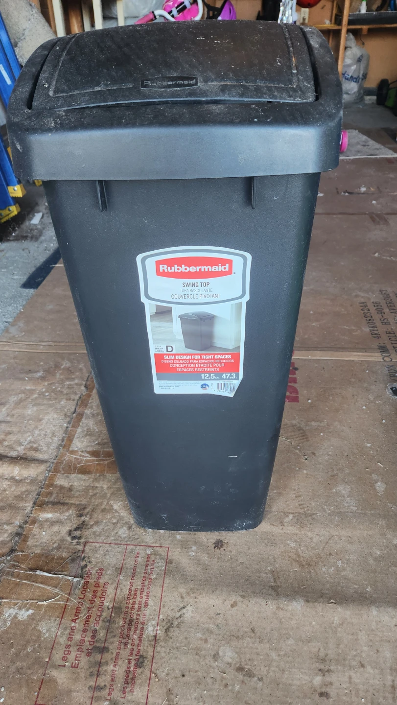 Rubbermaid Swing Top Slim Trash Can