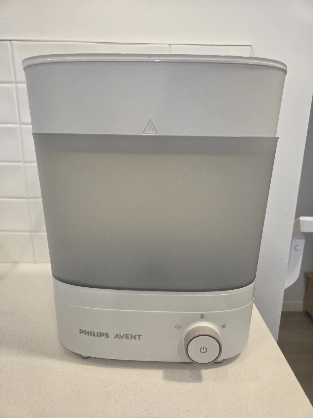 Philips Avent Baby Bottle Sterilizer- almost new
