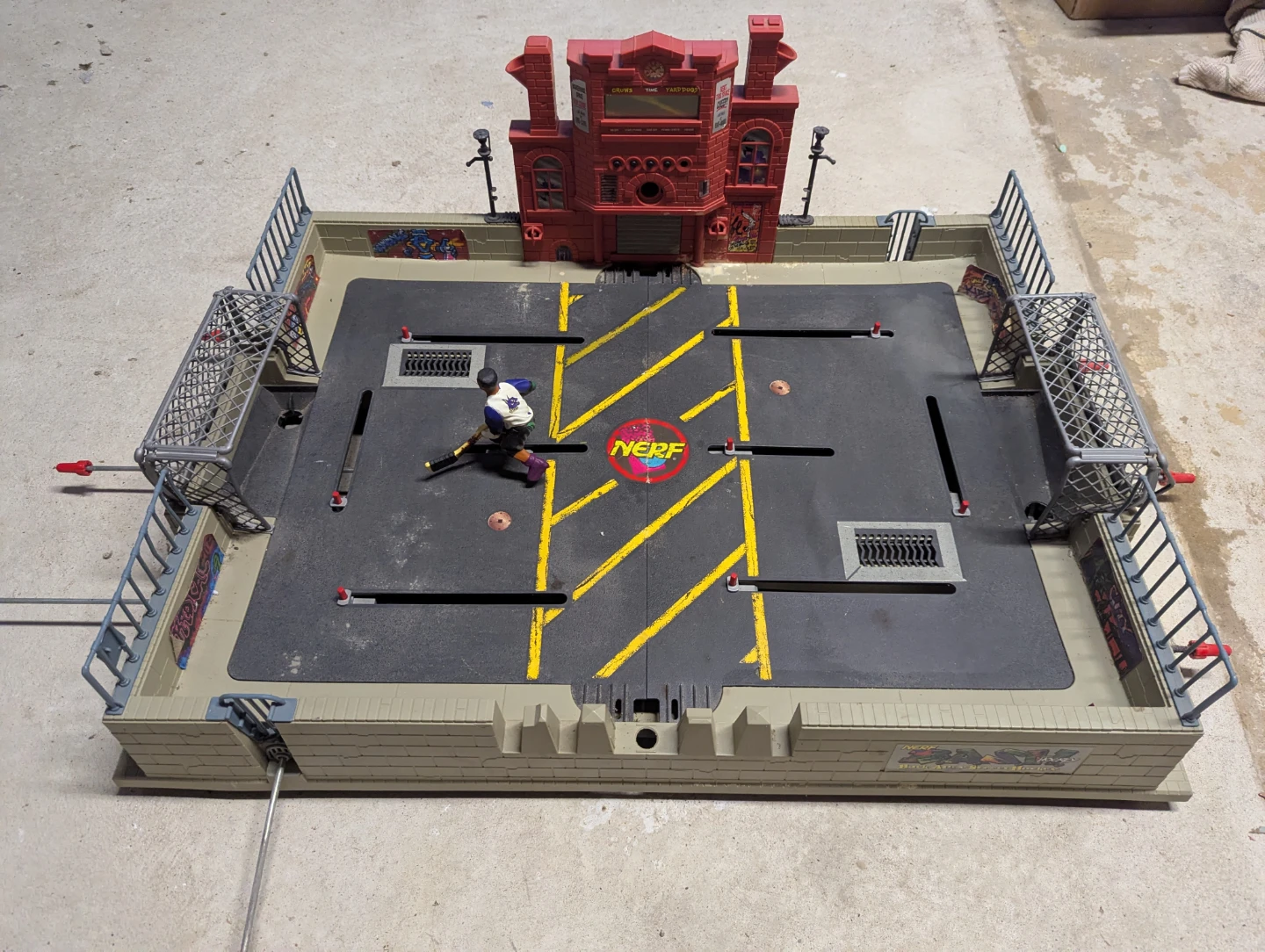 Vintage NERF BASH - Back Alley Street Hockey Table Game