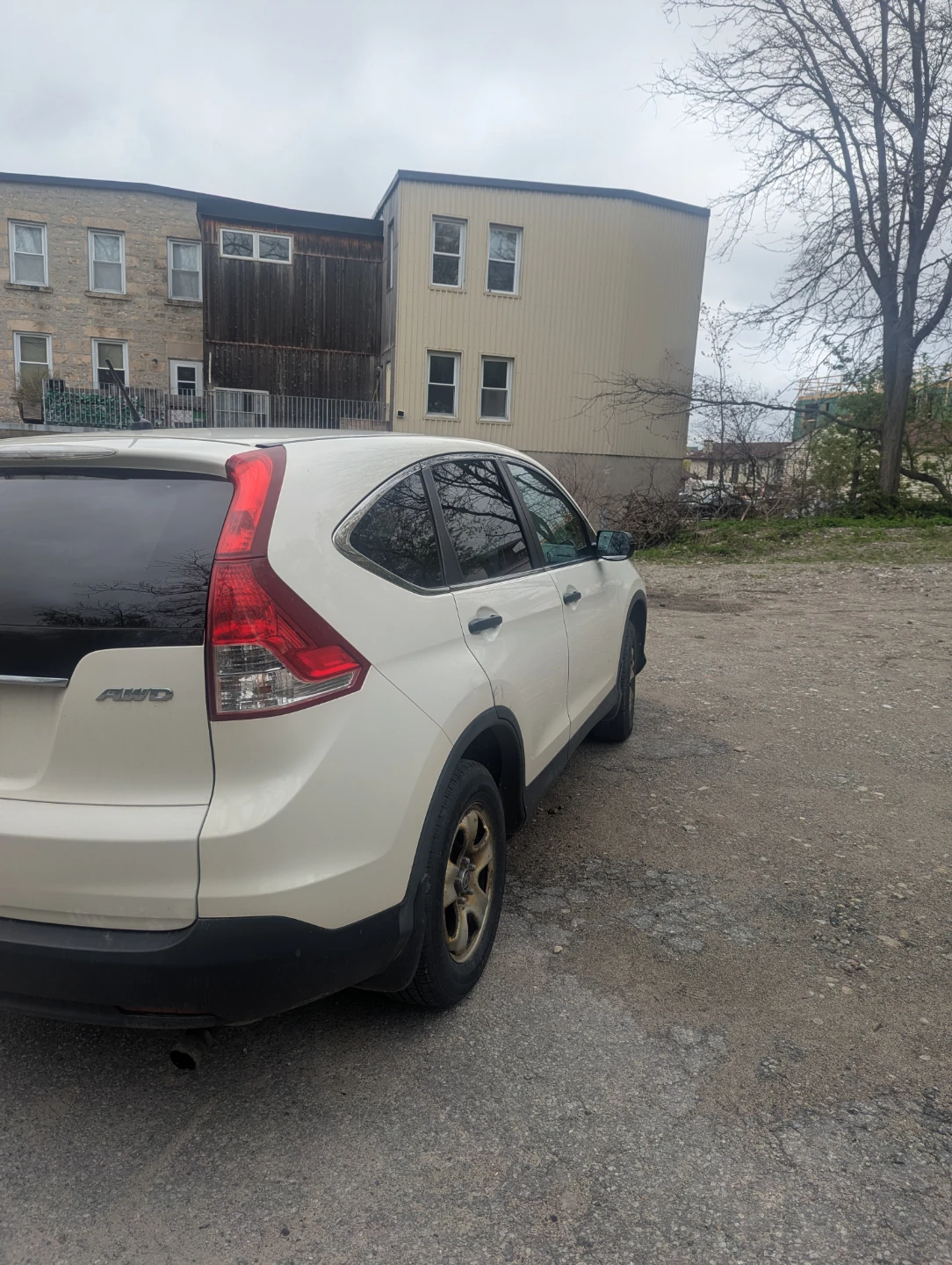 White Honda CR-V AWD SUV - photo 3