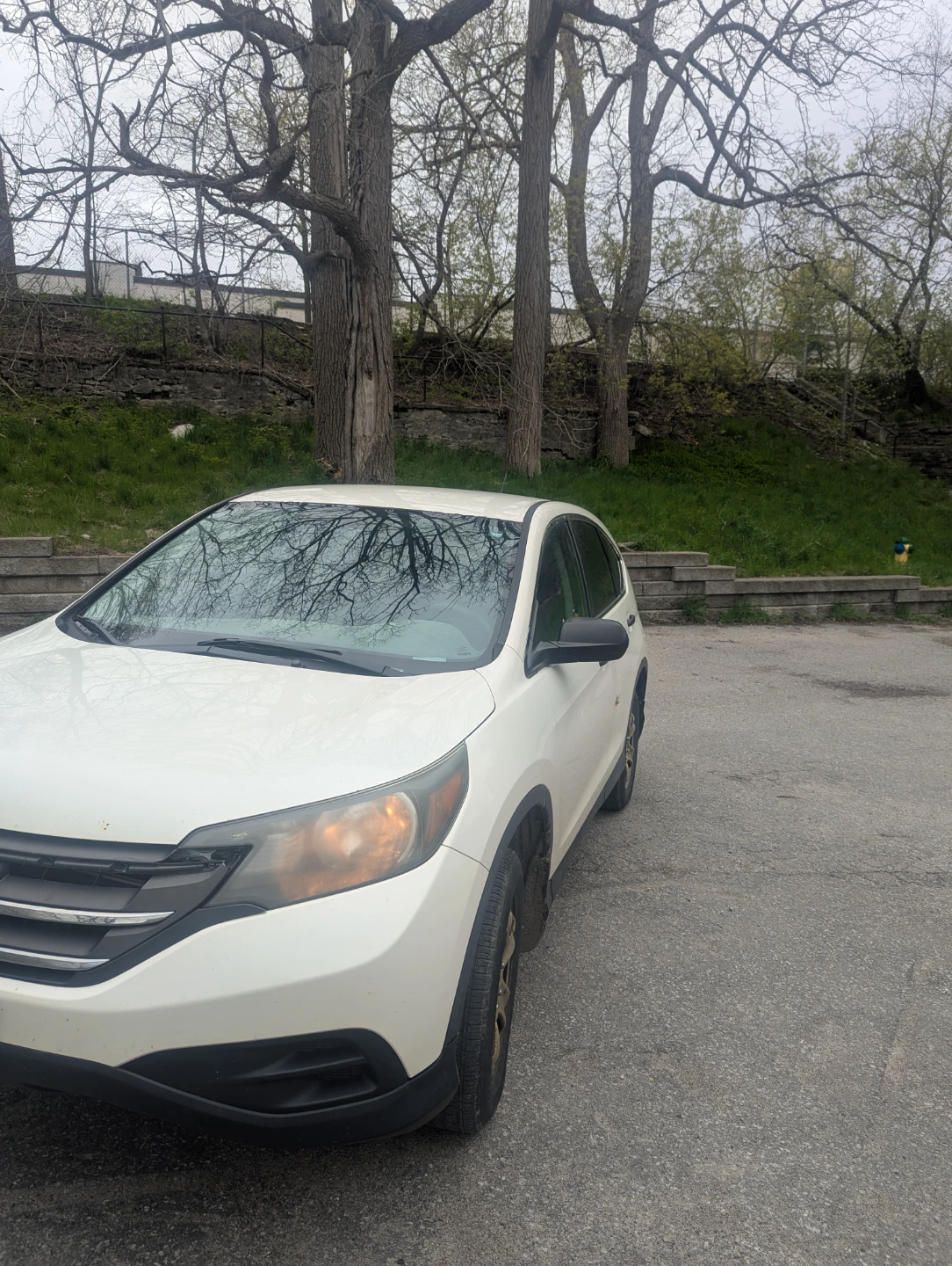 White Honda CR-V AWD SUV - photo 4
