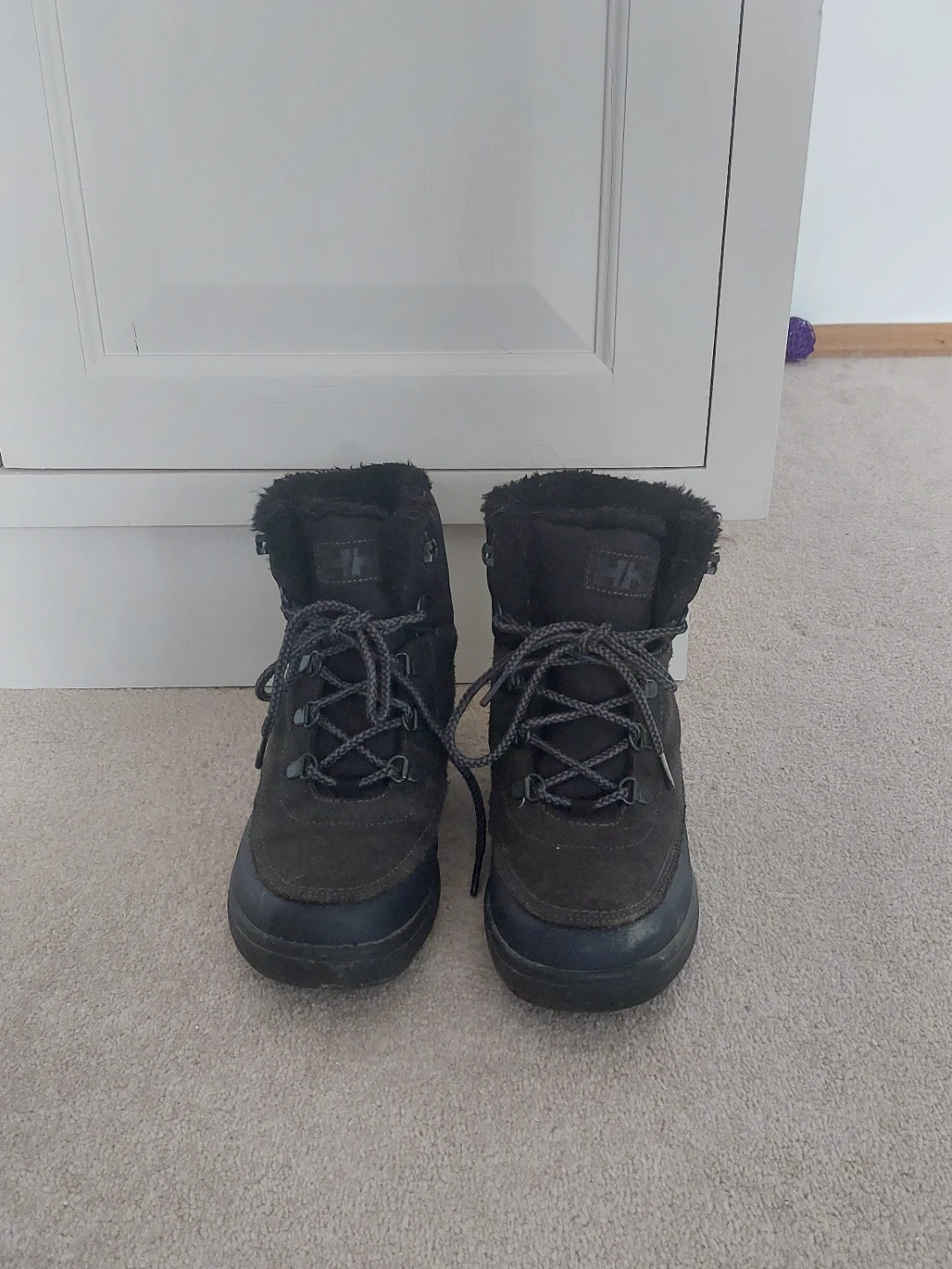 Black Helly Hansen Winter Boots - Size 7