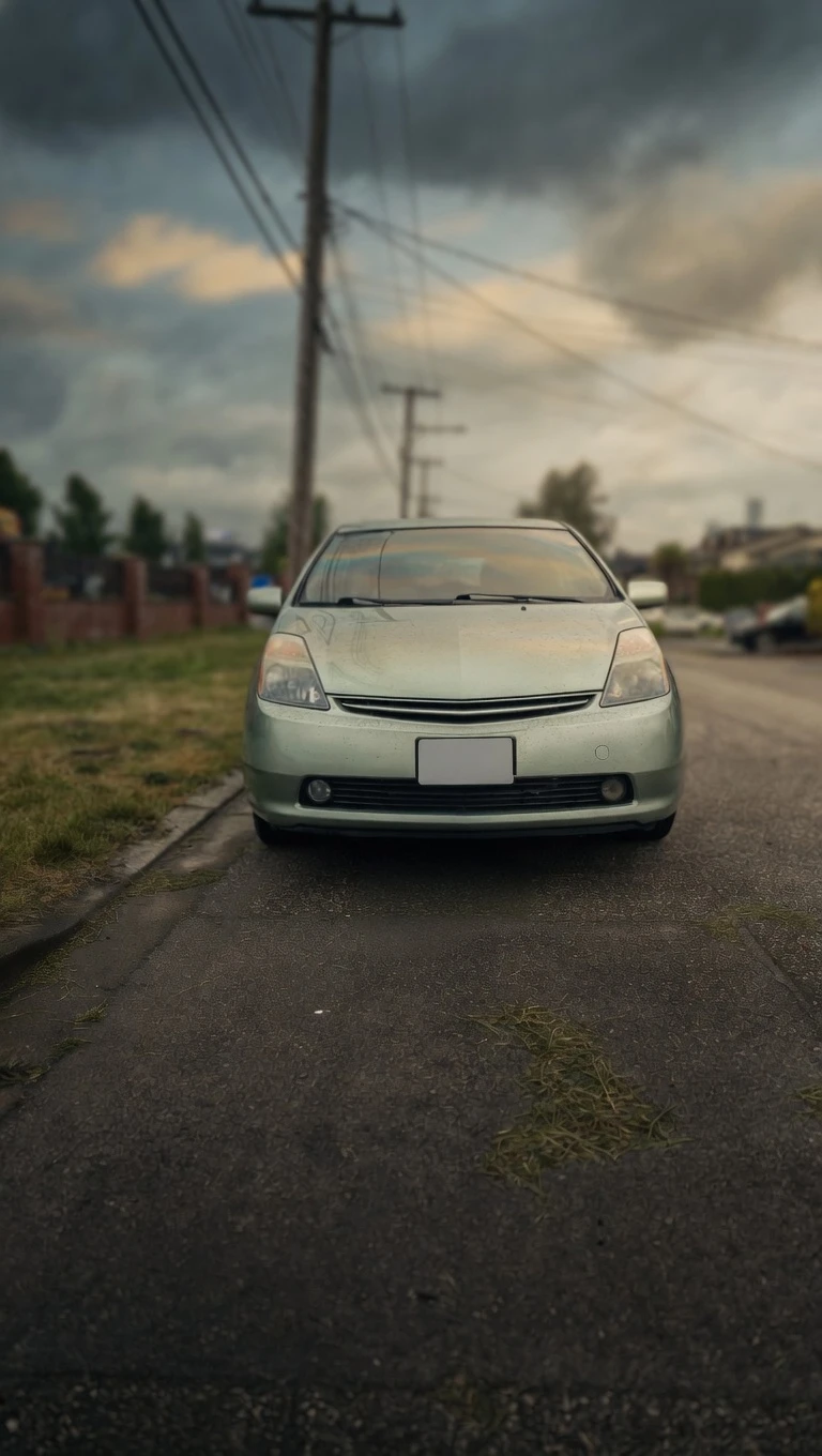 TOYOTA  Pirus 2009 Clean title
