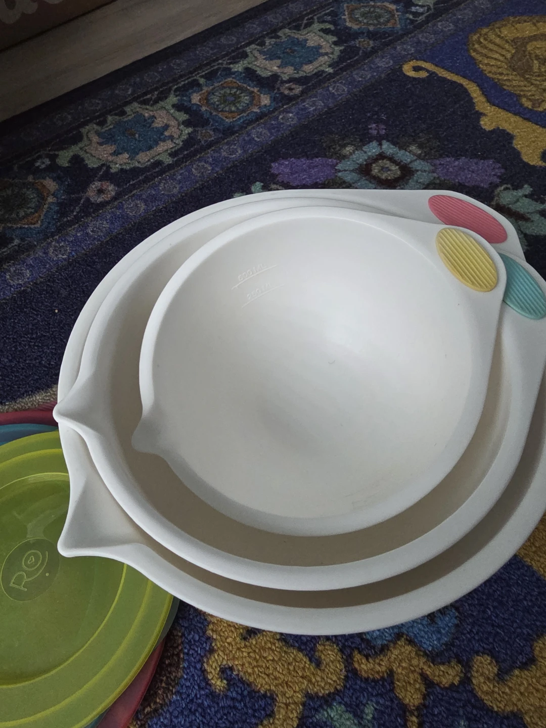 Set of 3 Mixing Bowls with Lids - photo 2
