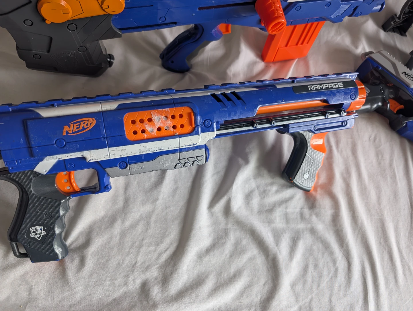 3x Nerf N-Strike Elite Blasters - photo 4