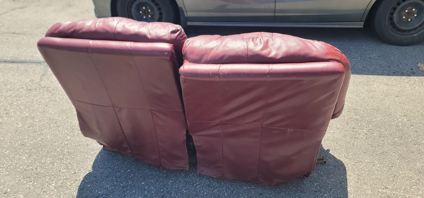 Burgundy Leather Recliner Chair - photo 3