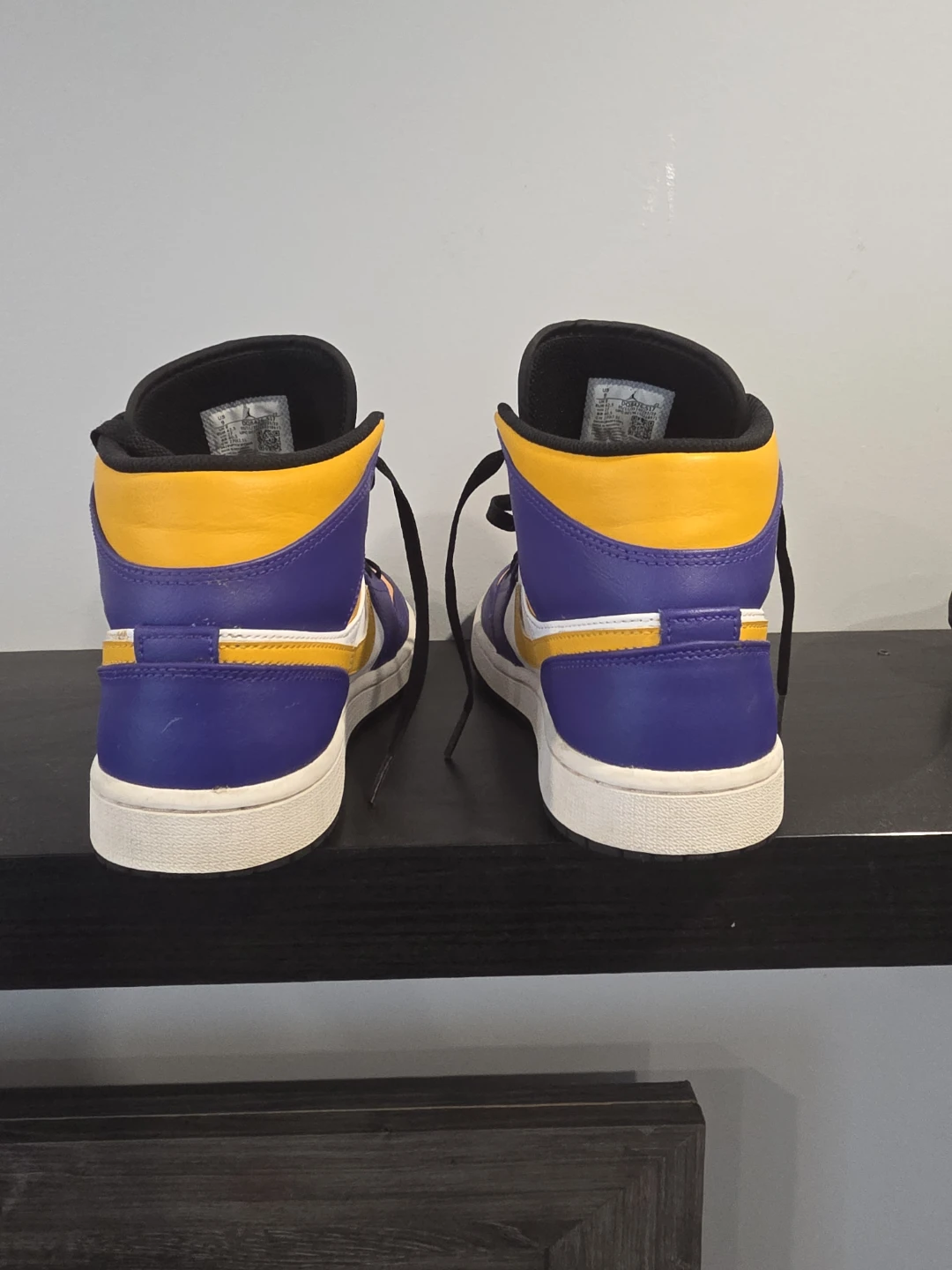 Air Jordan 1 Mid SE Shoes - photo 4
