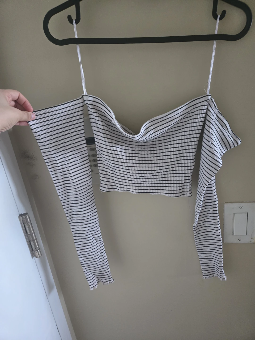 Striped Off-the-Shoulder Crop Top with Long Sleeves - photo 3