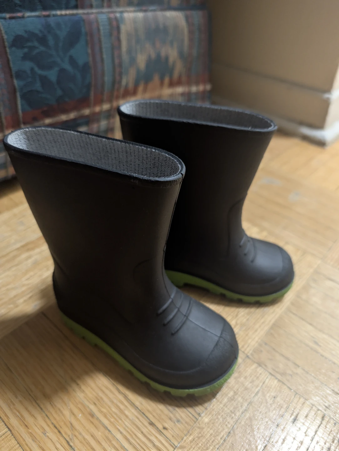 Kids Rubber Rain Boots Size 8 - photo 2