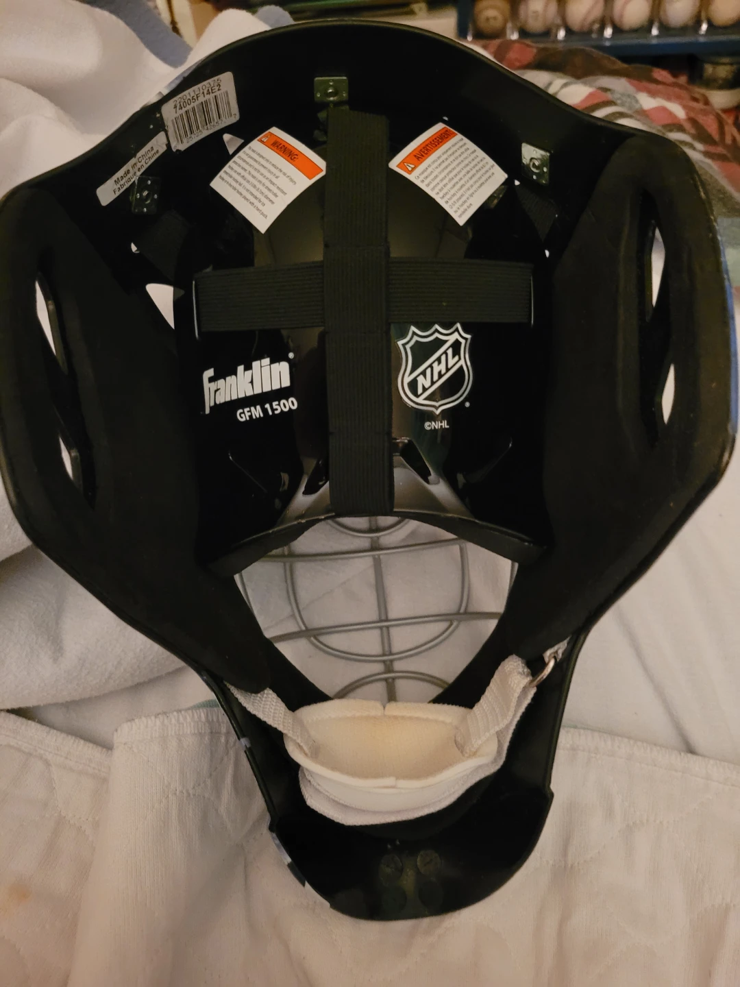 Toronto Maple Leafs Hockey Mask - photo 4