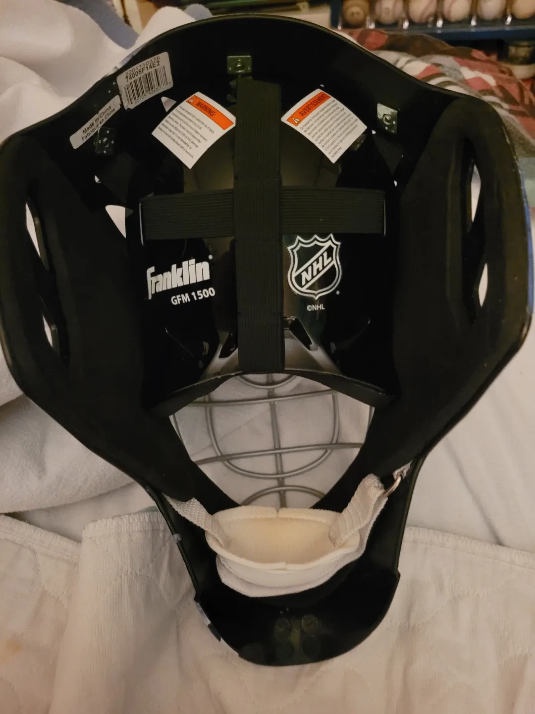 Toronto Maple Leafs Hockey Mask - photo 4