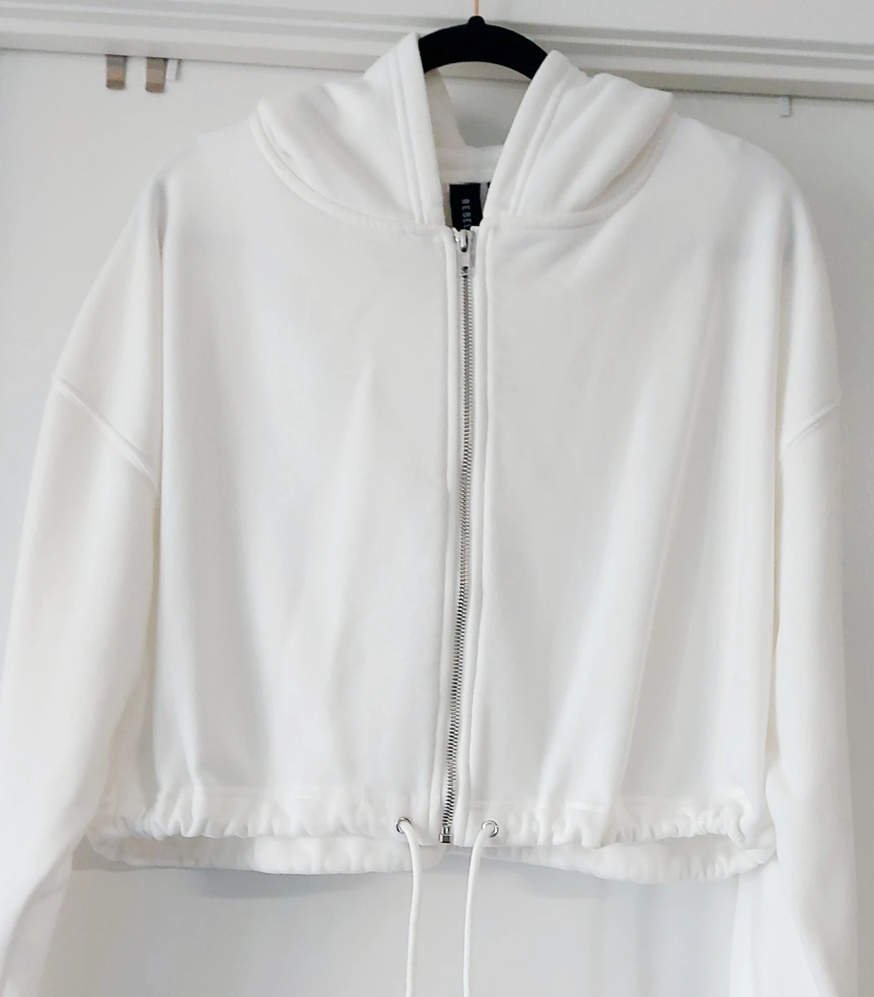 White Cropped Zip-Up Hoodie