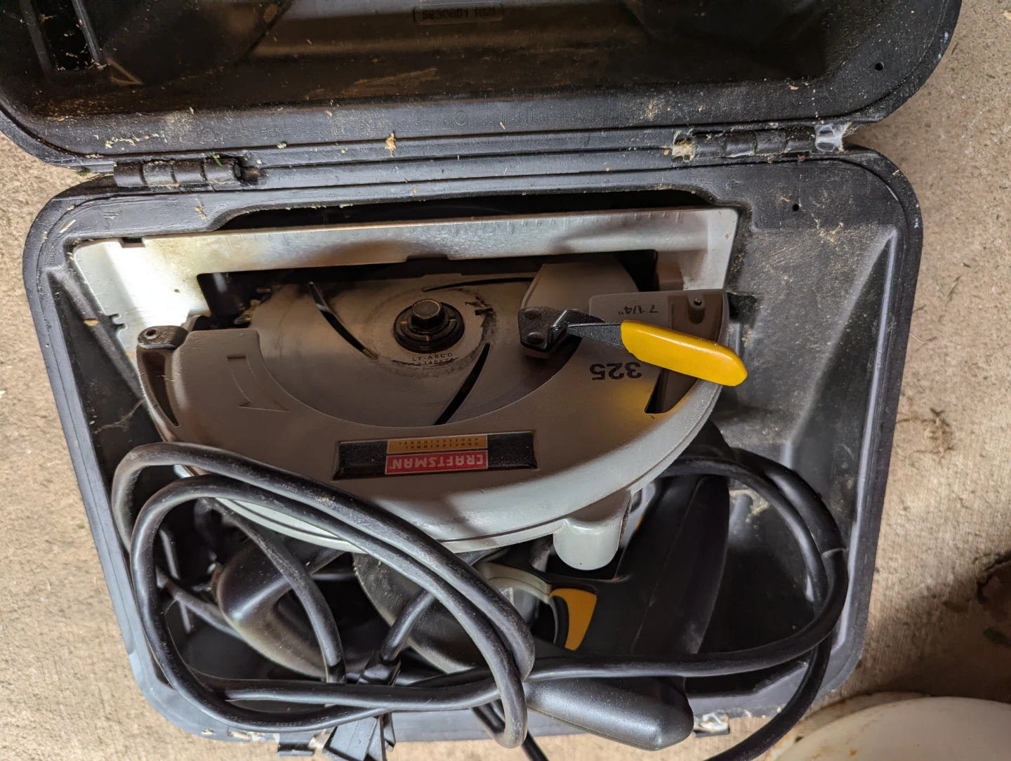 Craftsman Circular Saw with Case - photo 2
