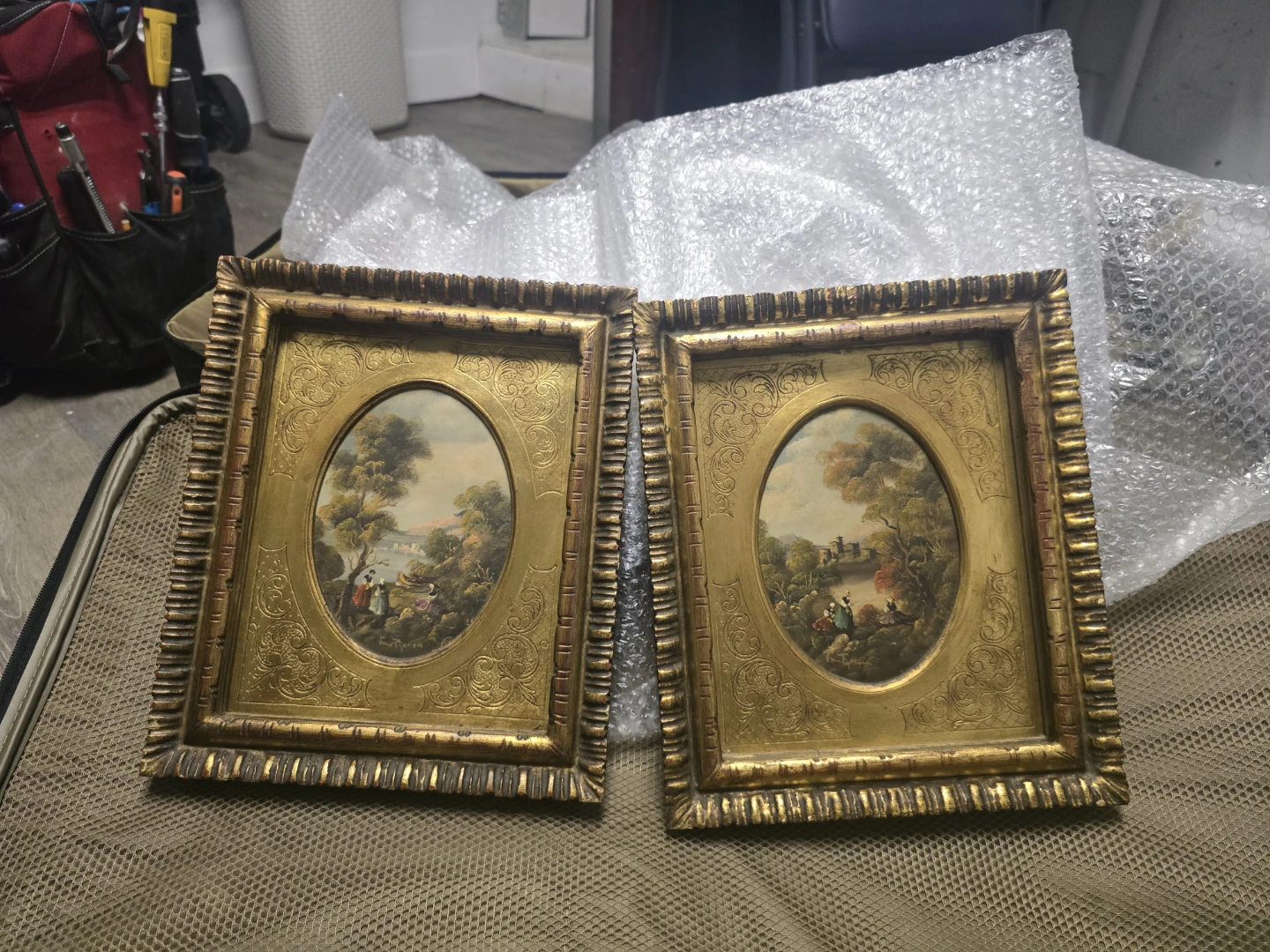 Set of 2 Vintage Oval Landscape Paintings in Ornate Gold Frames - photo 4