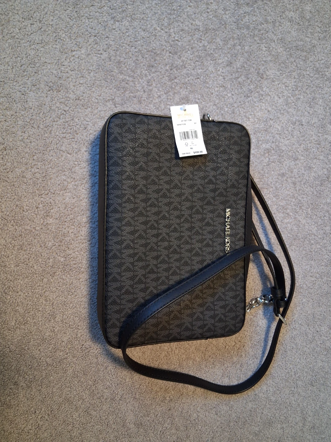 Michael Kors Jet Set Item Medium Camera Bag