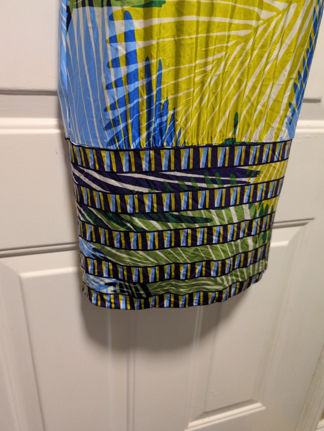 BCBGMAXAZRIA Strapless Tropical Print Mini Dress - photo 3