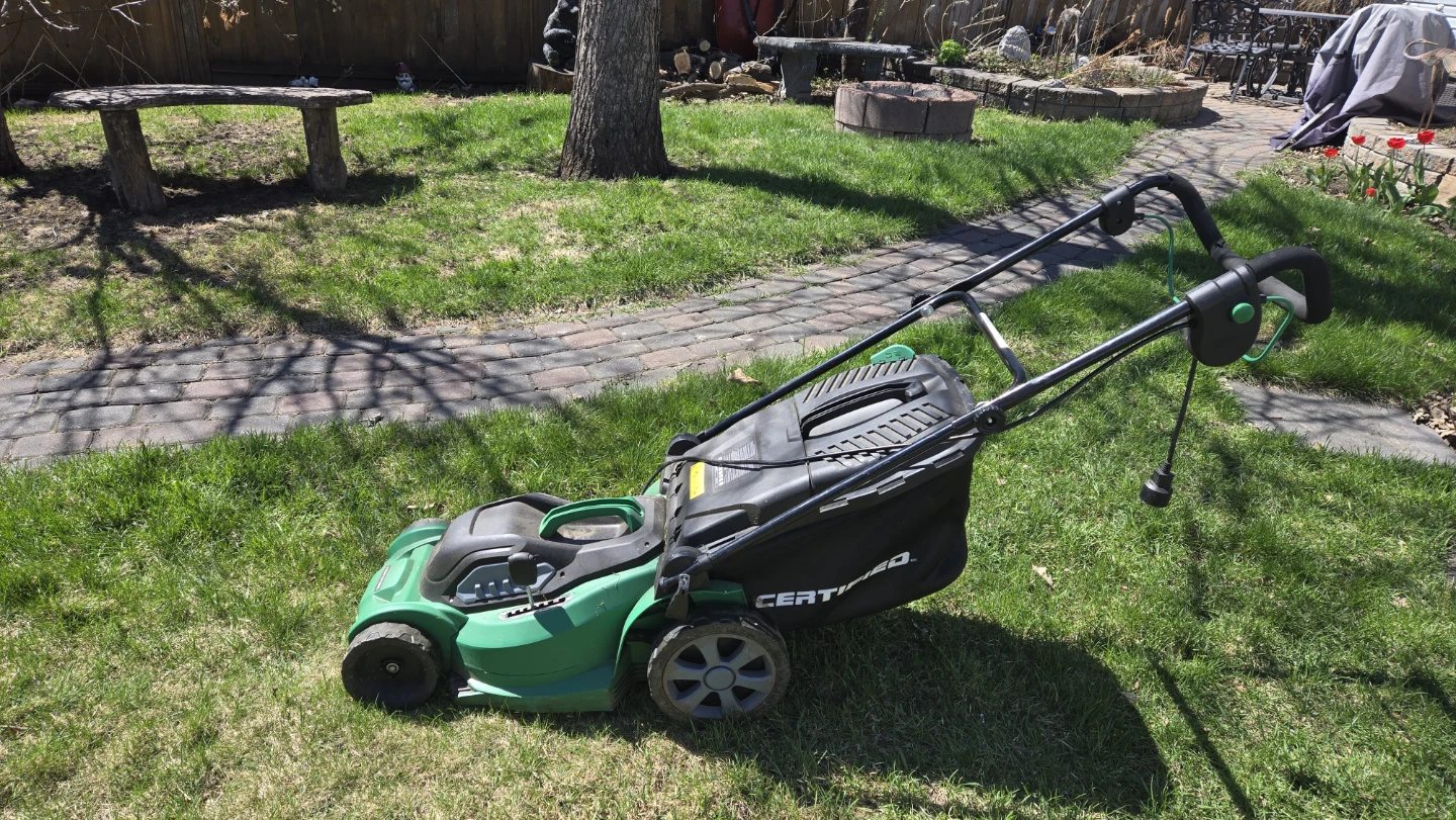 Certified Electric Mower with Grass Bag